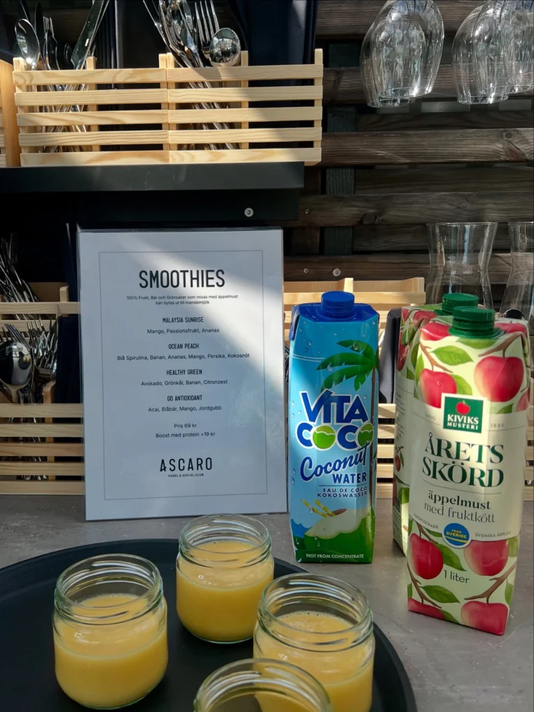Instagram post from smoothie.break. This post is in position 4.
